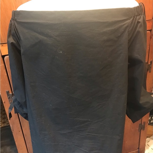 Cute Black Off Shoulder Babaton Top - Size Large - Picture 4 of 7